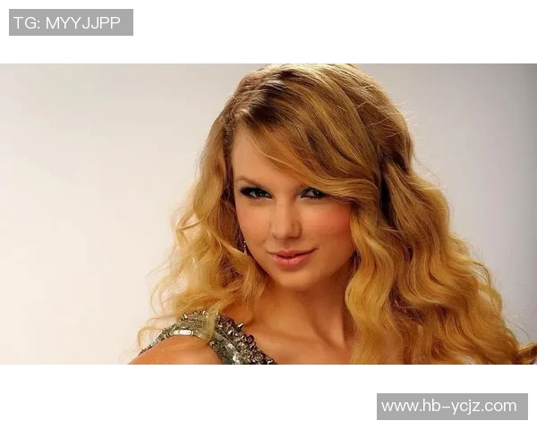 足球明星们在休闲时光欣赏美女视频的趣味瞬间揭秘